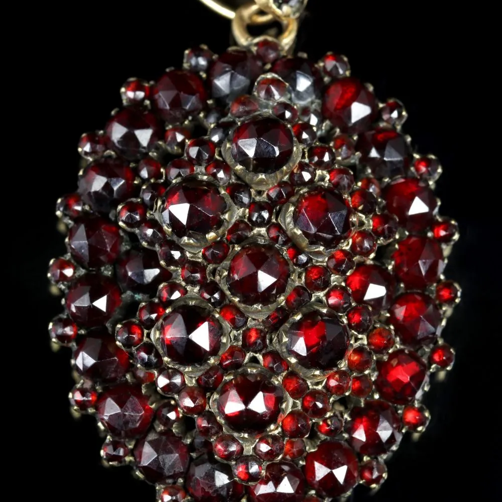 Antique Victorian Bohemian Garnet Locket 18Ct Circa 1880