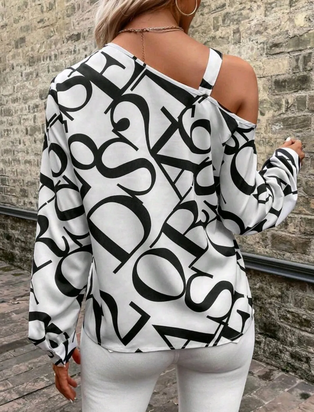 White Letter Print Chain Accent Asymmetric Blouse